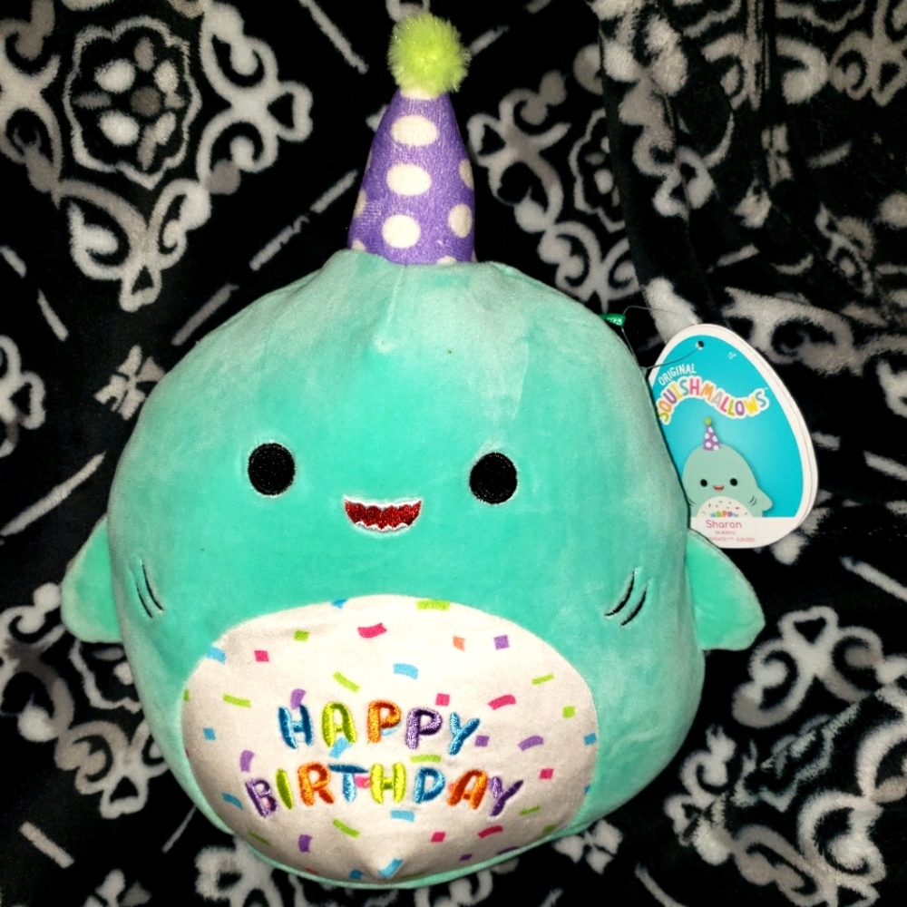 Squishmallow 8" Sharon the shark HAPPY BIRTHDAY SQUAD NWT Kellytoy